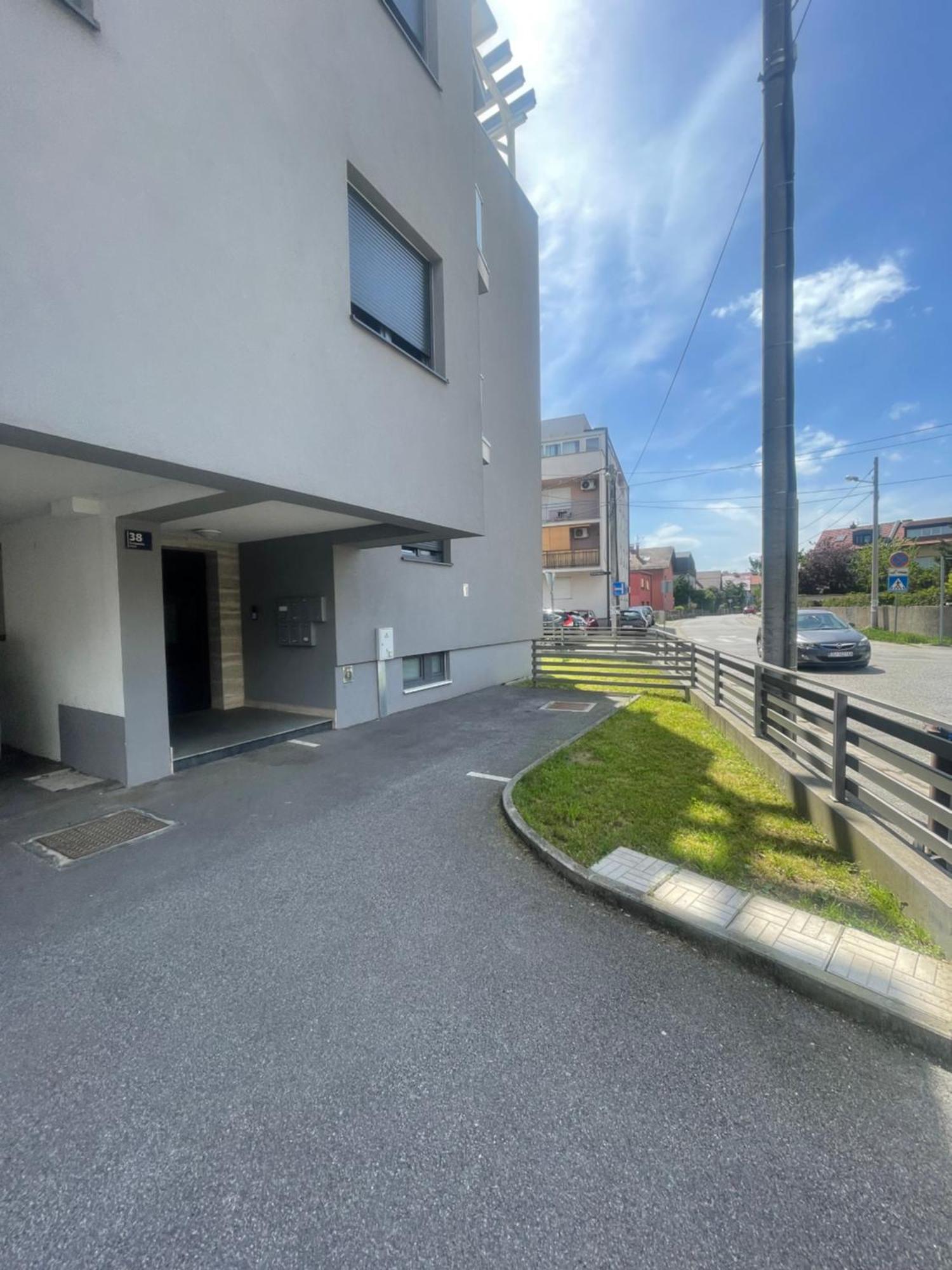 Lucky Place Apartment - Zumberacka With Free Private Parking Zagreb Exterior photo